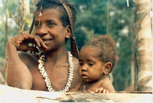 Sasean Khenei with child